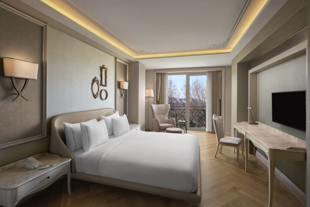 Lazzoni Hotel — oda ve yaşam alanı
